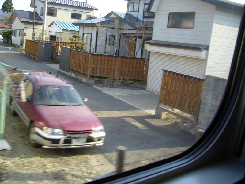 ../../../../_images/20060503_sinkansen_akita.jpg