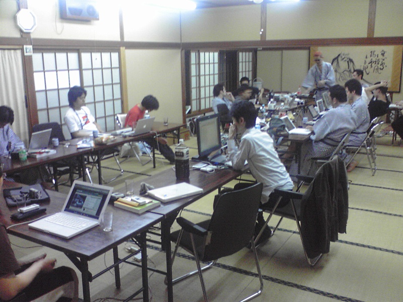 ../../../../_images/20080627_pyspa3_day1_night.jpg