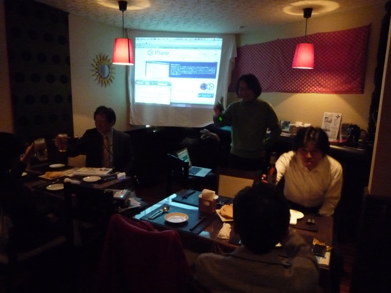 ../../../../_images/20091209_plone_kanpai.jpg