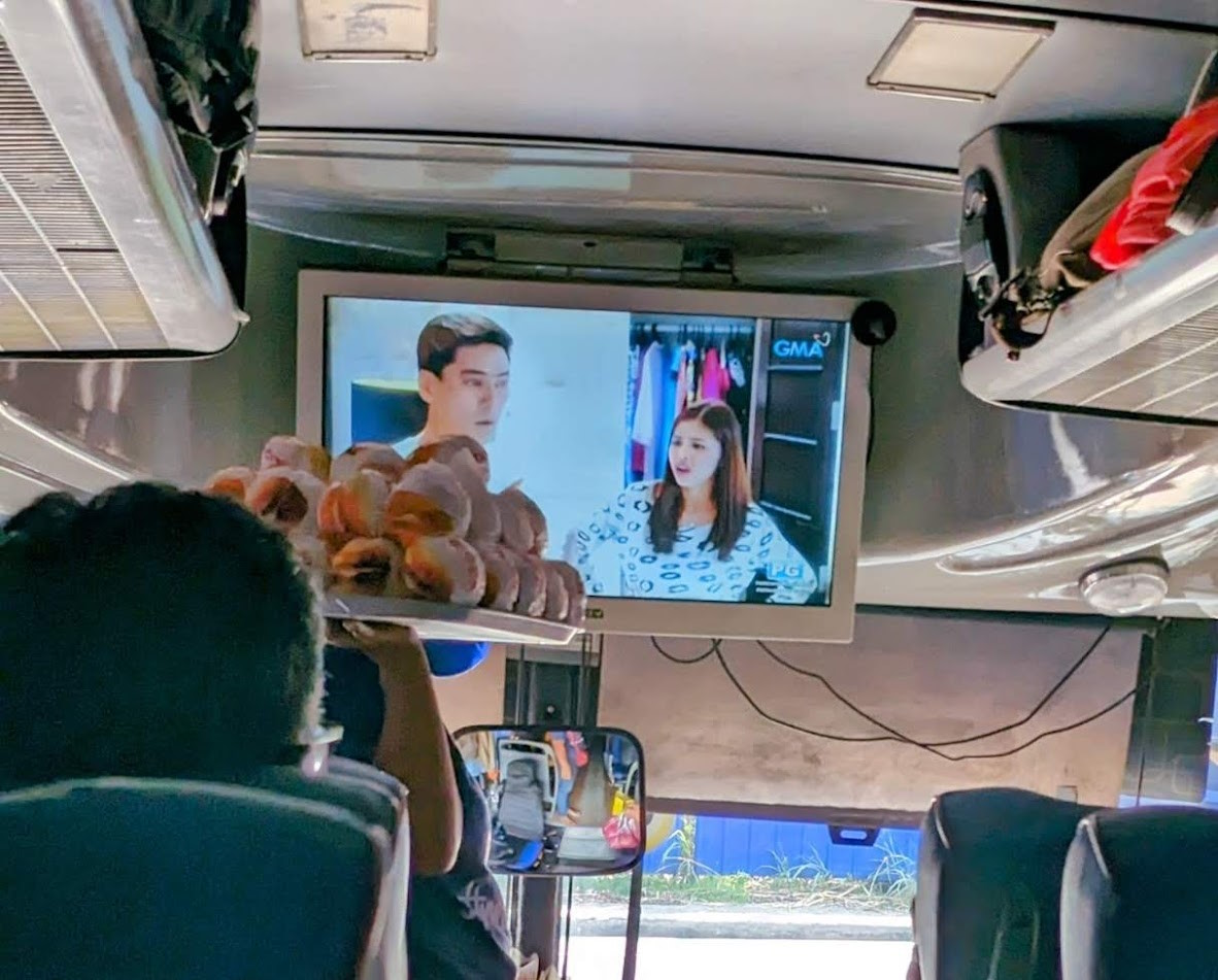 ../../../../_images/bus-uriko.jpg