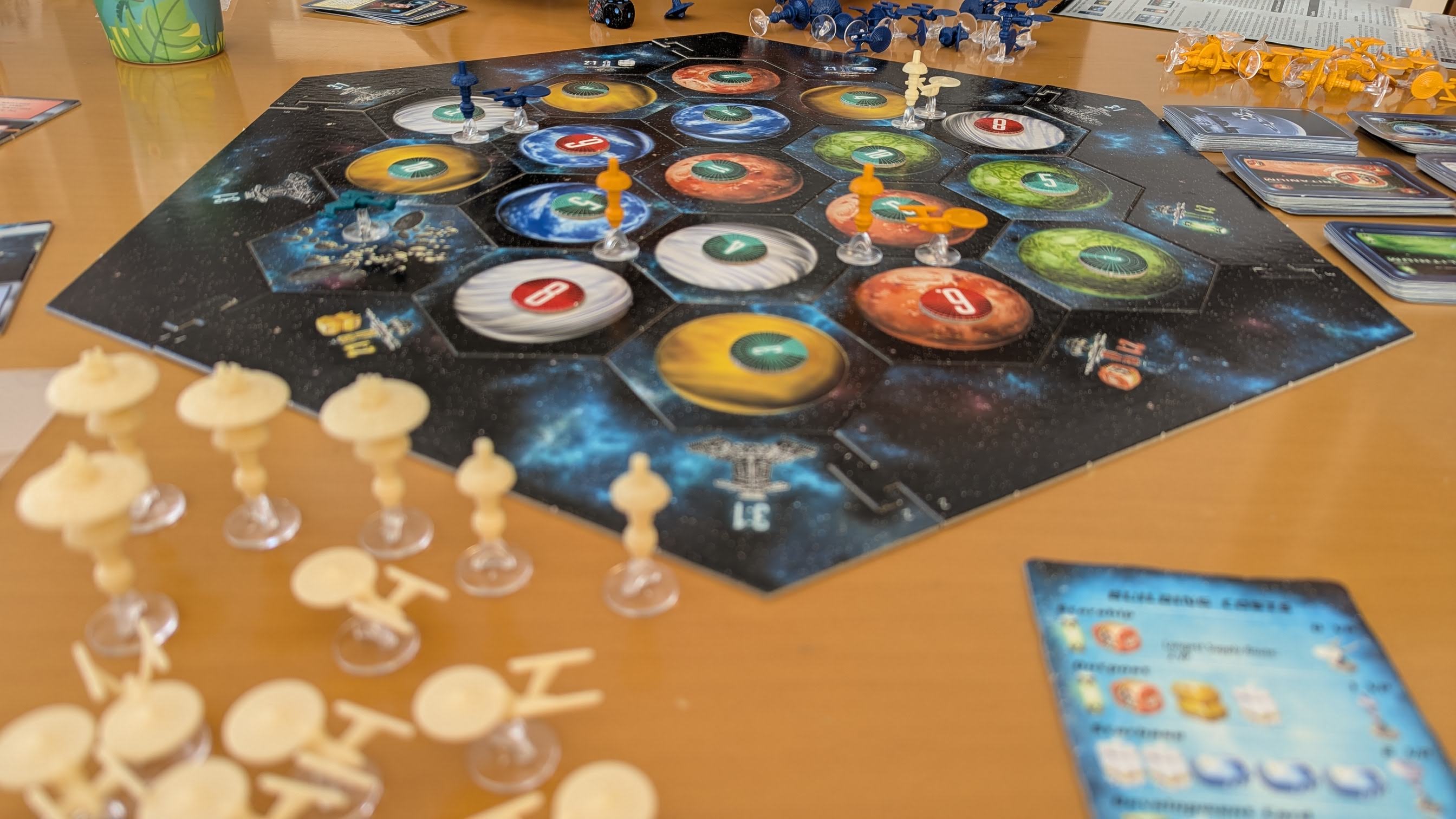 ../../../../_images/catan-startrek.jpg