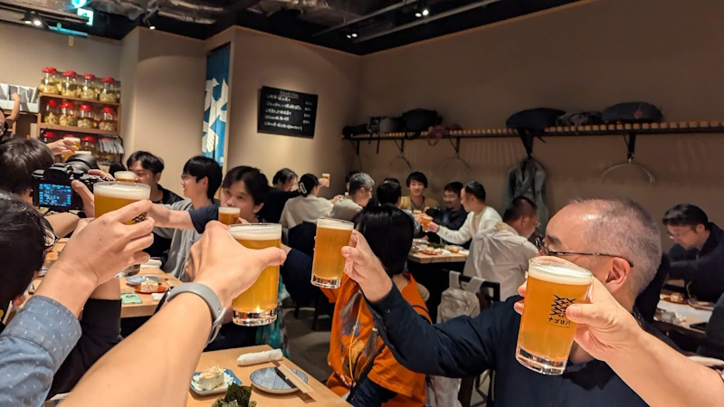 ../../../../_images/party1.jpg