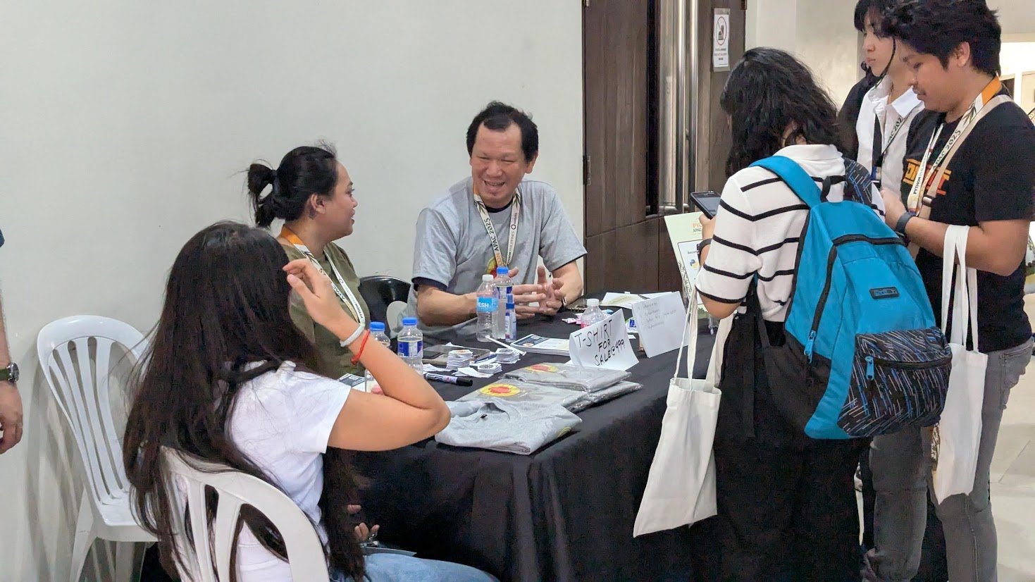../../../../_images/ph2025-day1-booth-apac.jpg