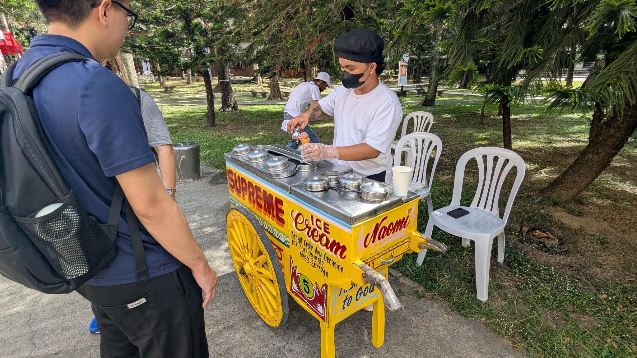 ../../../../_images/ph2025-day2-icecream-vendor.jpg